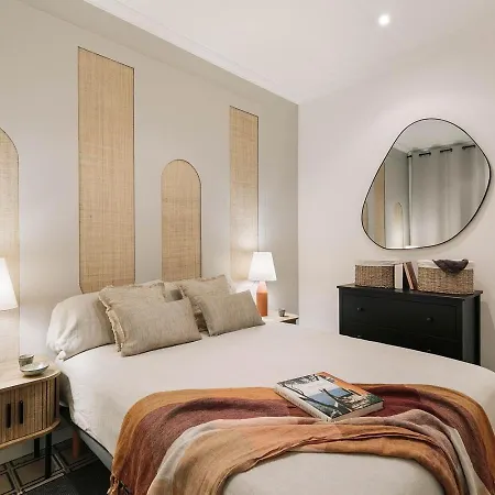 Appartamento Veduto - 2 Bedrooms In Eixample Esquerra Barcellona